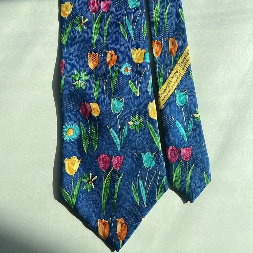 Ermenegildo Zegna 100% Silk Royal Blue Tie with Tulip Floral Novelty Print